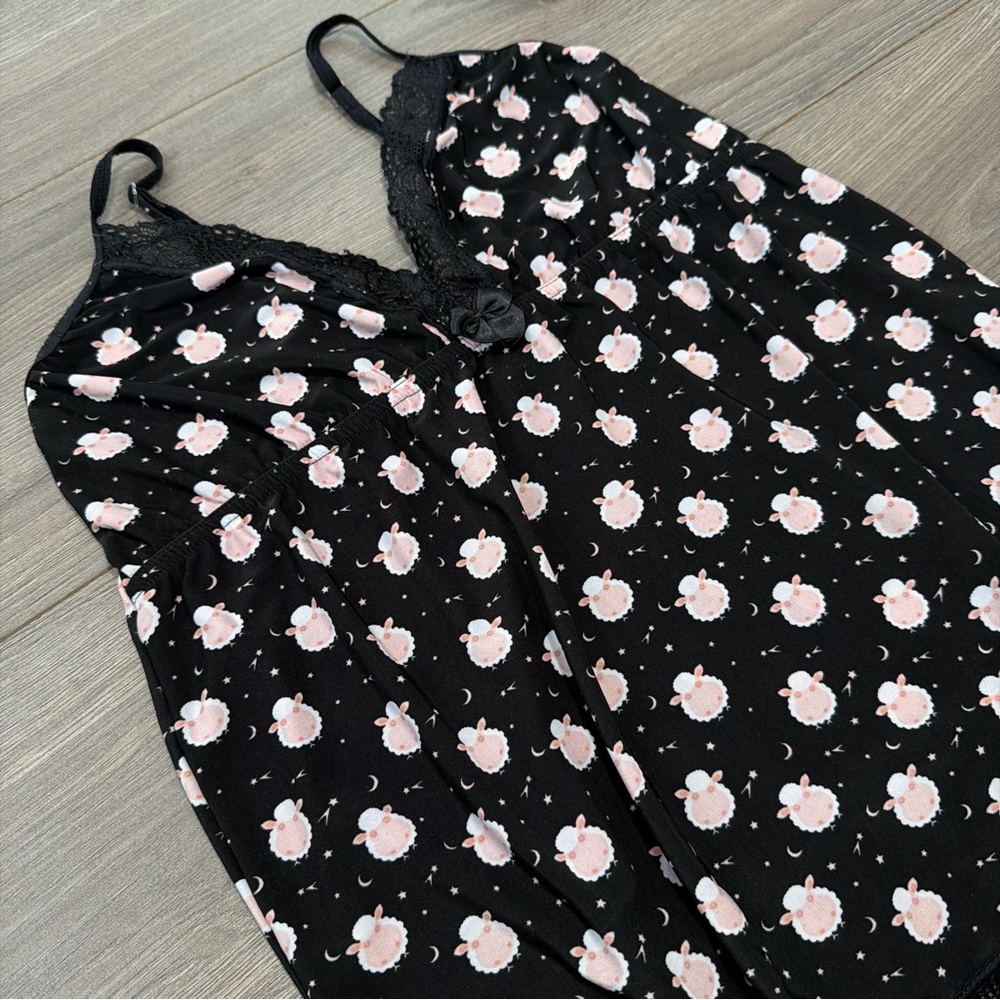 Black & Pink Floral Lace Trim Chemise - Women's top - Picture 2 of 3